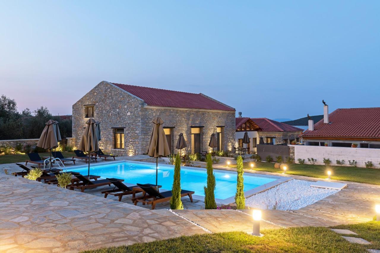 Lichnos Luxury Suites Sourpi Екстер'єр фото