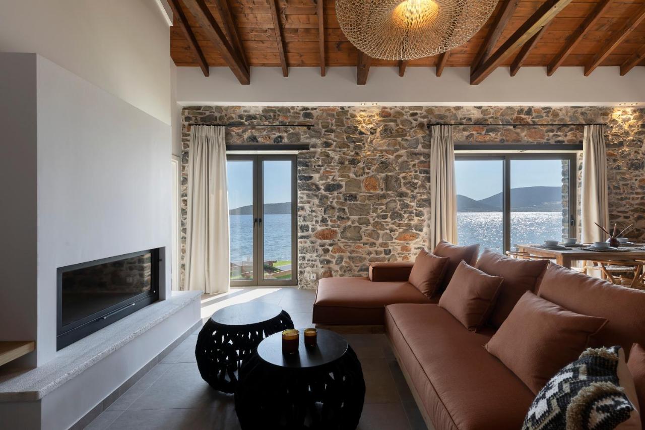 Lichnos Luxury Suites Sourpi Екстер'єр фото